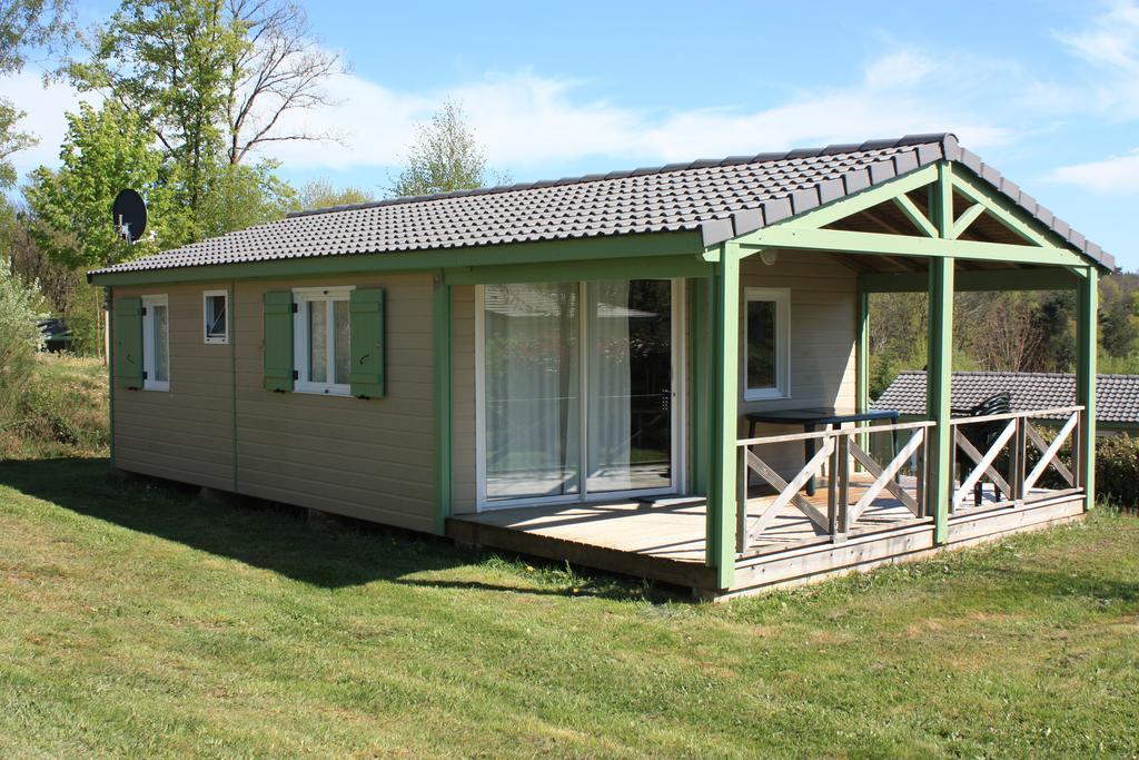Cottages Du Lac De Miel Beynat Room photo