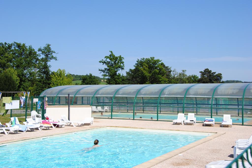Cottages Du Lac De Miel Beynat Exterior photo